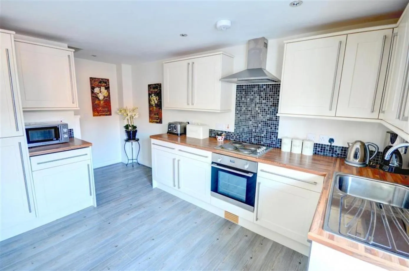 Apartment Hotties House - Two-Bed Cottage, Dog-Friendly & Off-Street Parking - Scarborough United Kingdom