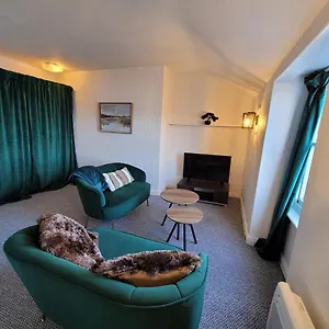 Sea View Penthouse Flat 6 With Fast Wifi And Free Parking Scarborough